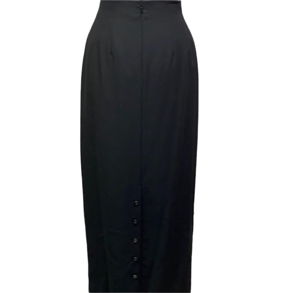 Dana Buchman Back Button Detail Skirt - Picture 3 of 4